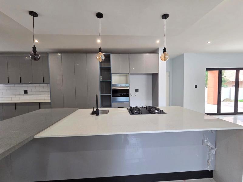 4 Bedroom Property for Sale in Hartbeespoort Dam Nature Reserve North West